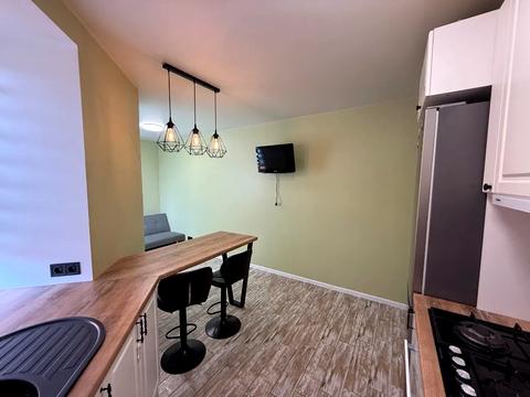 квартира за адресою смт. Слобожанське, Співдружності вул., 1