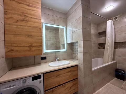 квартира за адресою смт. Слобожанське, Співдружності вул., 1