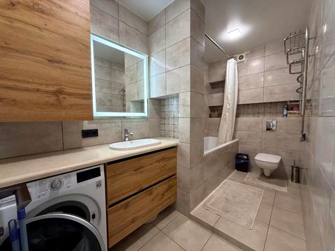 квартира за адресою смт. Слобожанське, Співдружності вул., 1