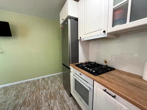 квартира за адресою смт. Слобожанське, Співдружності вул., 1