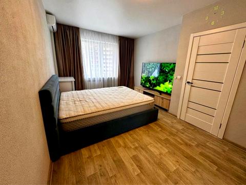 квартира за адресою Бориса Гмирі вул., 12-Б