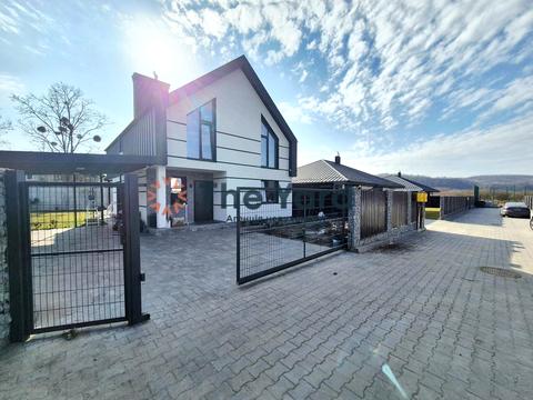 будинок за адресою Лугова вул.