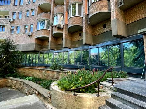 комерційна за адресою Гоголівська вул., 37/2