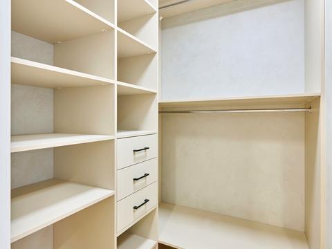 квартира по адресу Олександра Олеся ул., 27-А