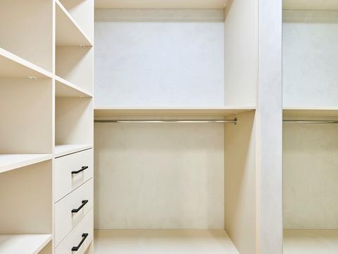 квартира по адресу Олександра Олеся ул., 27-А