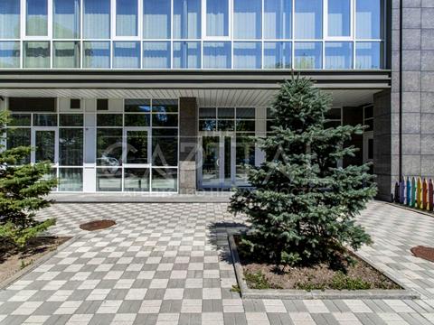 комерційна за адресою Василя Тютюнника вул. (Анрі Барбюса), 53