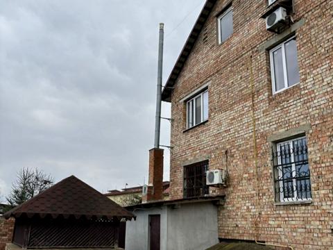 комерційна за адресою Коломия, Миколи Леонтовича вул., 4А