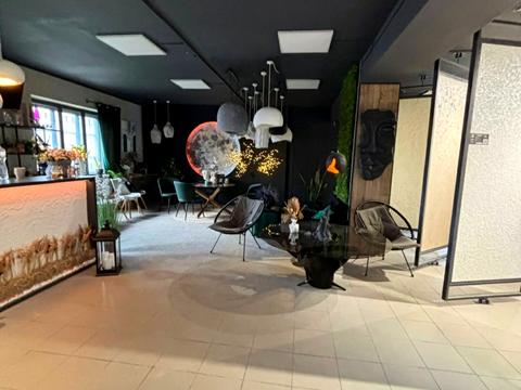 комерційна за адресою Коломия, Миколи Леонтовича вул., 4А