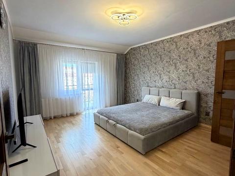 квартира за адресою Бориса Тлехаса вул., 18