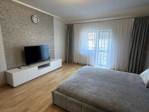 квартира за адресою Бориса Тлехаса вул., 18