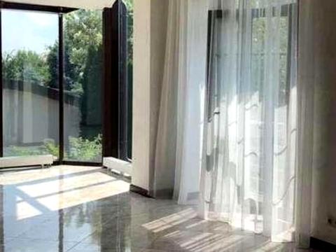 будинок за адресою набережна