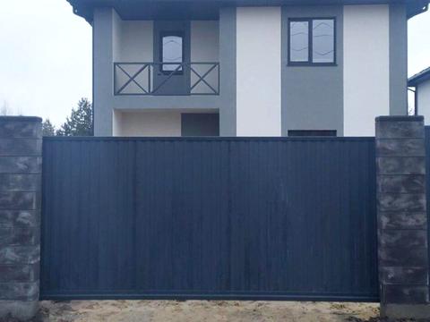 будинок за адресою Максима Рильського вул.