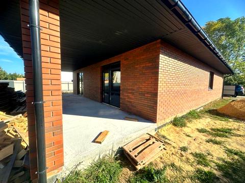 будинок за адресою Центральна вул.