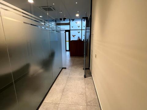 комерційна за адресою Героїв УПА вул., 73ж