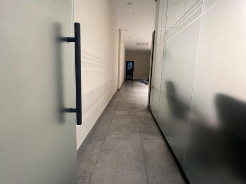 комерційна за адресою Героїв УПА вул., 73ж