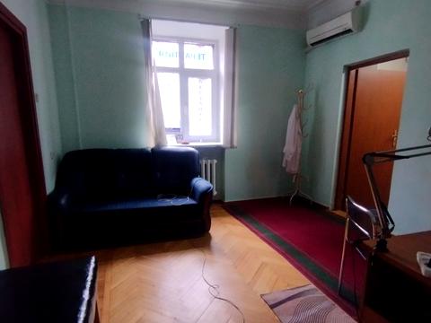 комерційна за адресою Пастера вул., 21