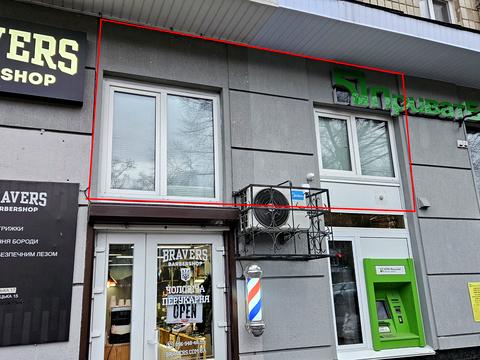 комерційна за адресою Дорогожицька вул., 17