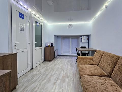 комерційна за адресою Дорогожицька вул., 17