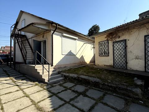 коммерческая по адресу Русская ул., 162