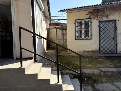 коммерческая по адресу Русская ул., 162