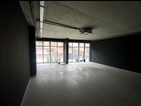 комерційна за адресою Повітряна вул., 78