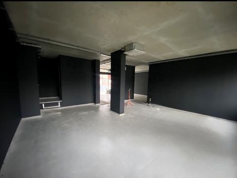 комерційна за адресою Повітряна вул., 78