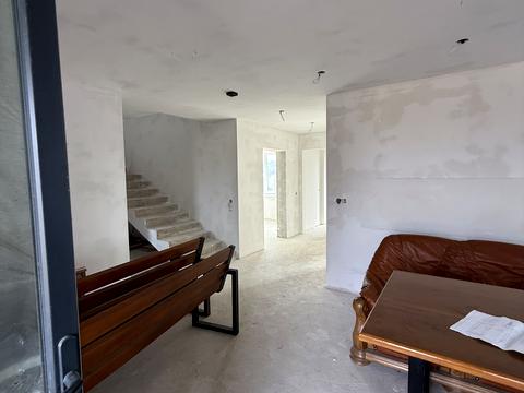 дом по адресу Осіння