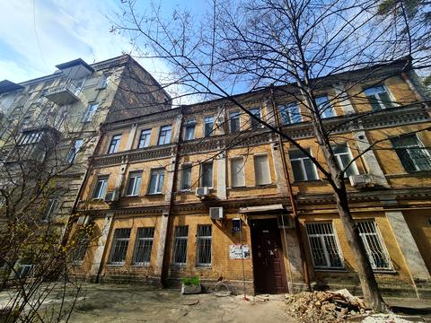 коммерческая по адресу Евгения Чикаленко ул. (Пушкінська), 12-Б