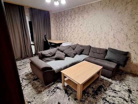 квартира за адресою Бориса Гмирі вул., 12-Б