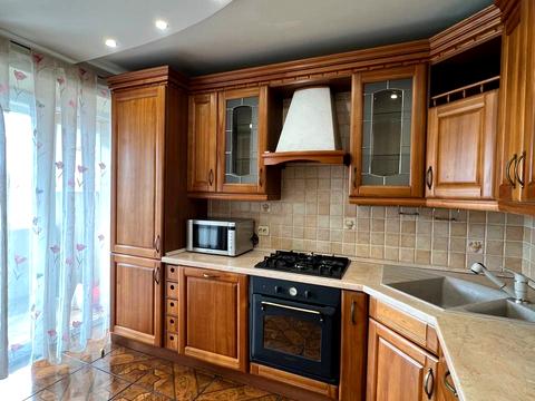 квартира по адресу Дмитрия Яворницкого просп. (Карла Маркса), 58