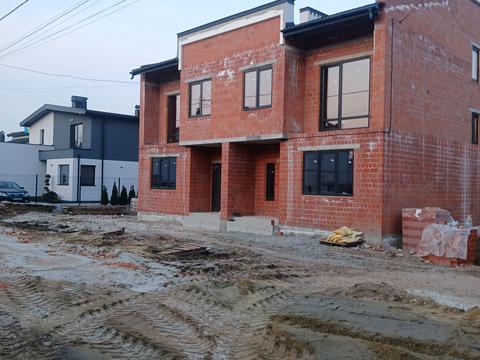 будинок за адресою Львівська вул., 102