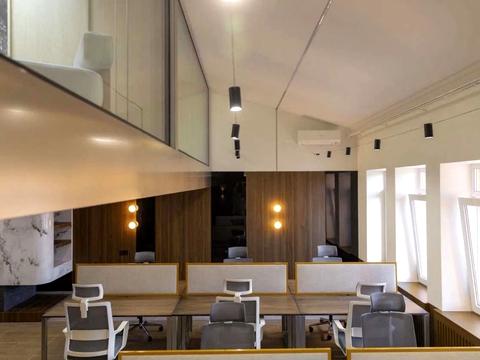 комерційна за адресою Панаса Мирного вул., 8