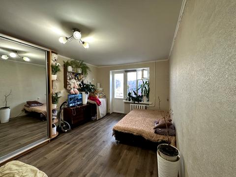 квартира за адресою Академіка Глушкова просп., 24