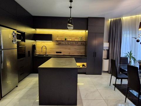 будинок за адресою Березова