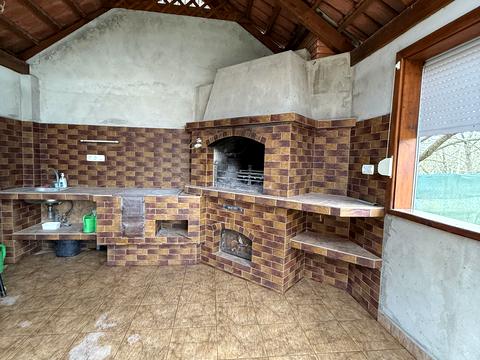 дом по адресу Ужгородская ул.