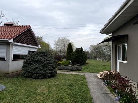 дом по адресу Ужгородская ул.