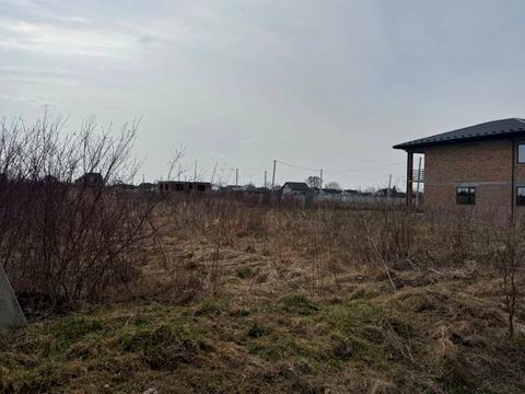 участок по адресу Андрія Мельника