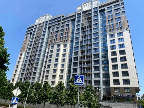 паркомісце за адресою Андрія Верхогляда вул. (Михайла Драгомирова), 3