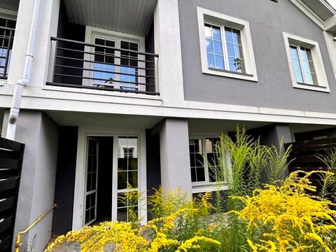 будинок за адресою Революції Гідності вул. (Революції)