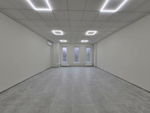 комерційна за адресою Пилипа Орлика просп. (Ілліча), 16