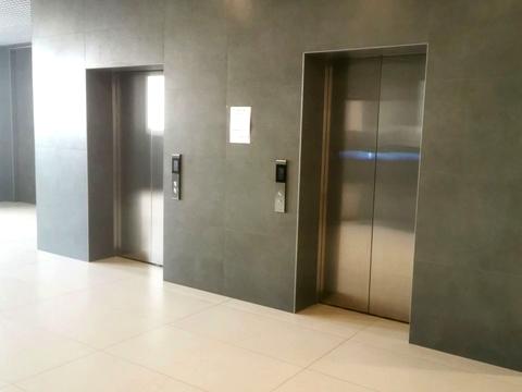 комерційна за адресою Пилипа Орлика просп. (Ілліча), 16