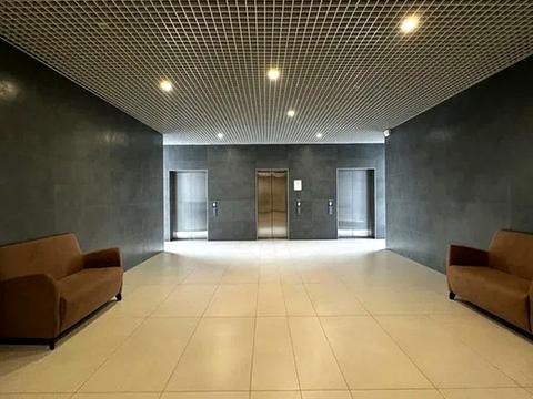 комерційна за адресою Пилипа Орлика просп. (Ілліча), 16