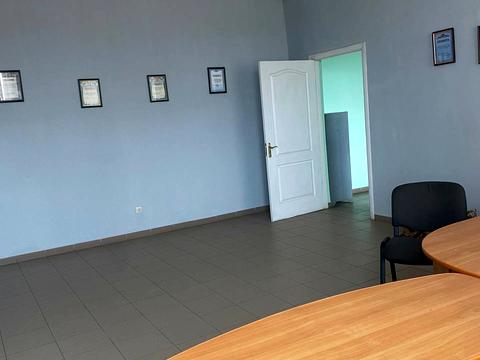 коммерческая по адресу Шептицкого пл., 5