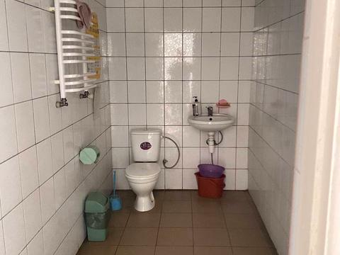 комерційна за адресою майдан Шептицького пл., 5