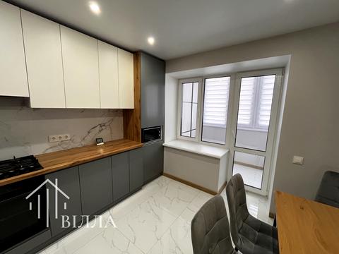 квартира за адресою Довженка вул., 24