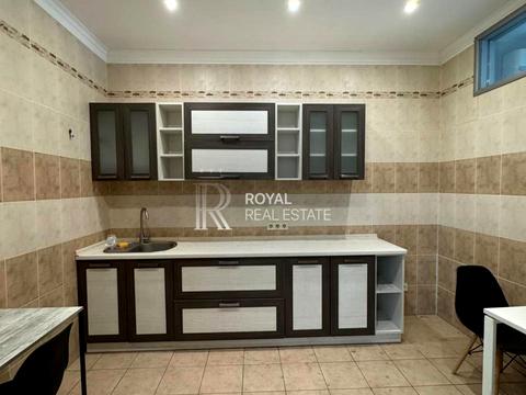 коммерческая по адресу Кловский спуск, 7a