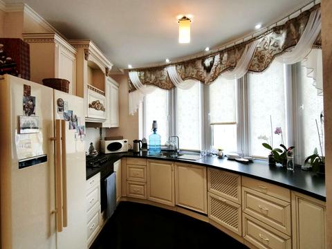 квартира за адресою Олександра Богомольця вул., 22