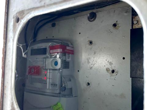 комерційна за адресою Миру, 4а