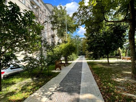коммерческая по адресу Івана Козловського пер., 5