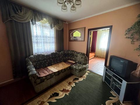 будинок за адресою Гідності вул. (Жертв Революції), 65